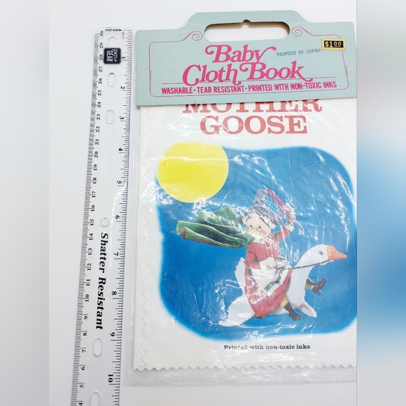 Rare NEW Old Stock Storybook Izawa Hijikata Mother Goose Cloth book Japan 9707 - Picture 4 of 5